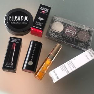 Deluxe Kiss Me Kit